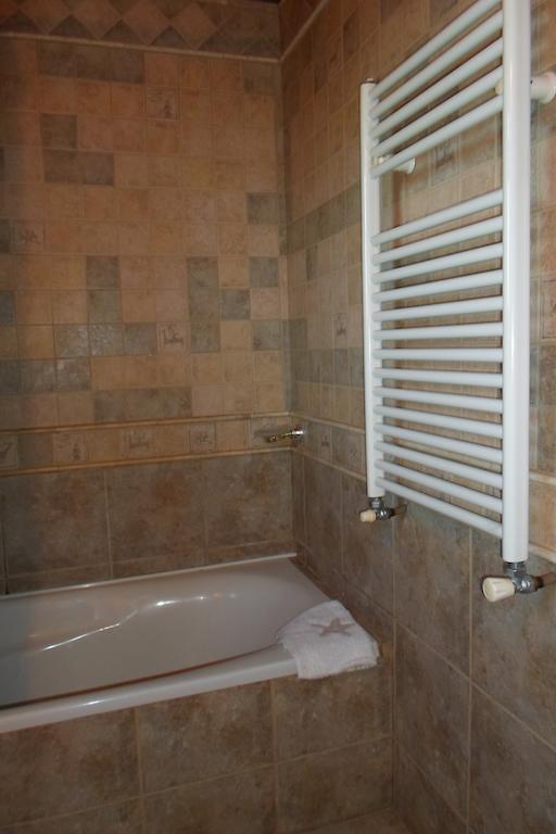 Complejo Hotelero Illihue - Cabanas & Hosteria Junín de los Andes 객실 사진